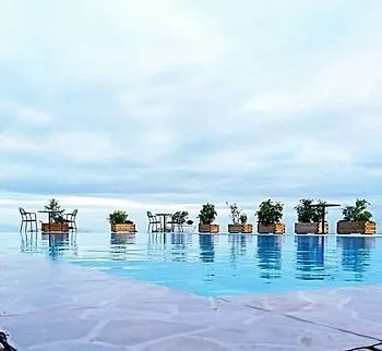 Villa Vrachos *
